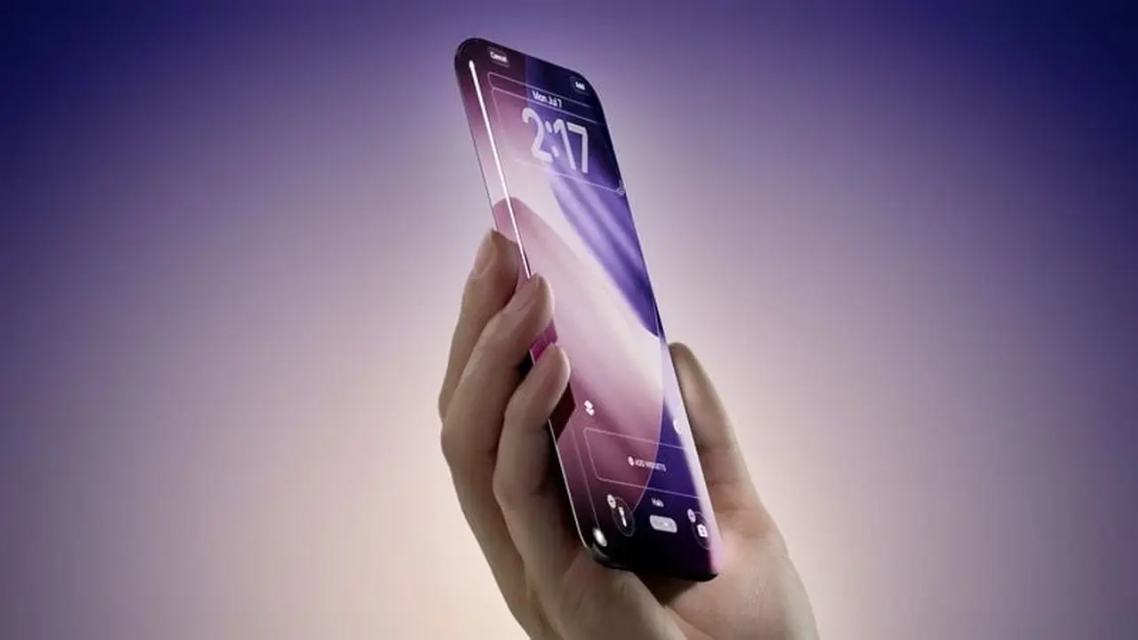 آيفون الذكرى العشرين يأتي بتصميم منحني وأقل حواف سمكاً في تاريخ الهاتف